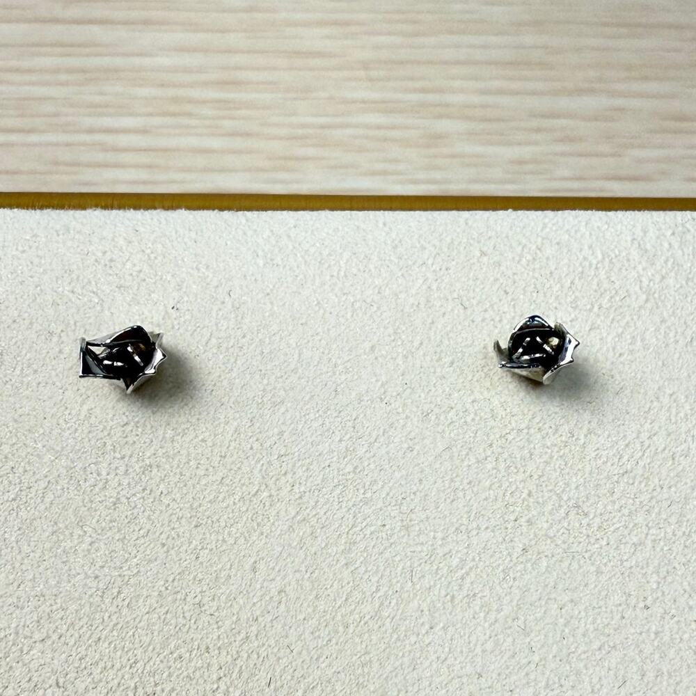 Vintage 60s 70s Tiny Silver Tone Rose Flower Stud Post Earrings Romantic